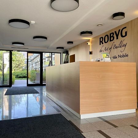 Sarmacka Apartment With Balcony Warsaw Wilanow By Noclegi Renters エクステリア 写真