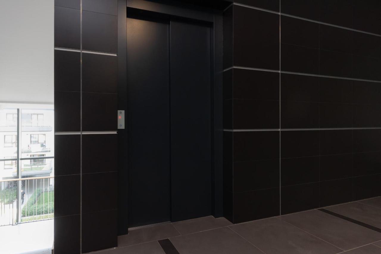 Sarmacka Apartment With Balcony Warsaw Wilanow By Noclegi Renters エクステリア 写真