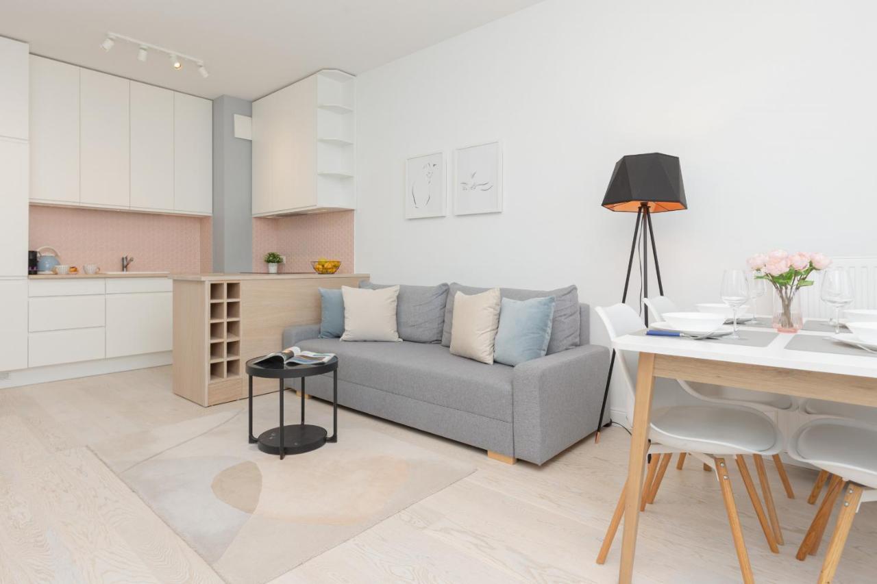 Sarmacka Apartment With Balcony Warsaw Wilanow By Noclegi Renters エクステリア 写真