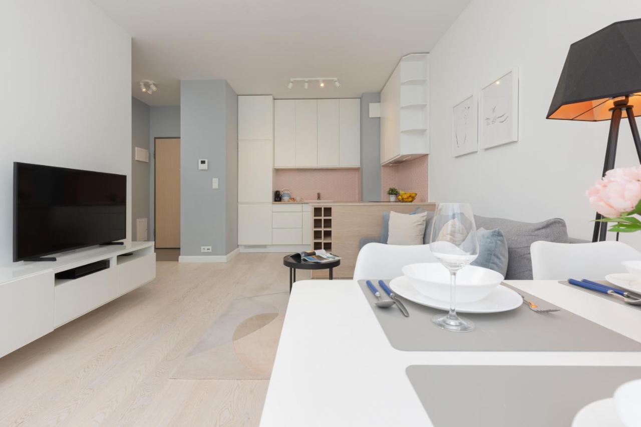 Sarmacka Apartment With Balcony Warsaw Wilanow By Noclegi Renters エクステリア 写真