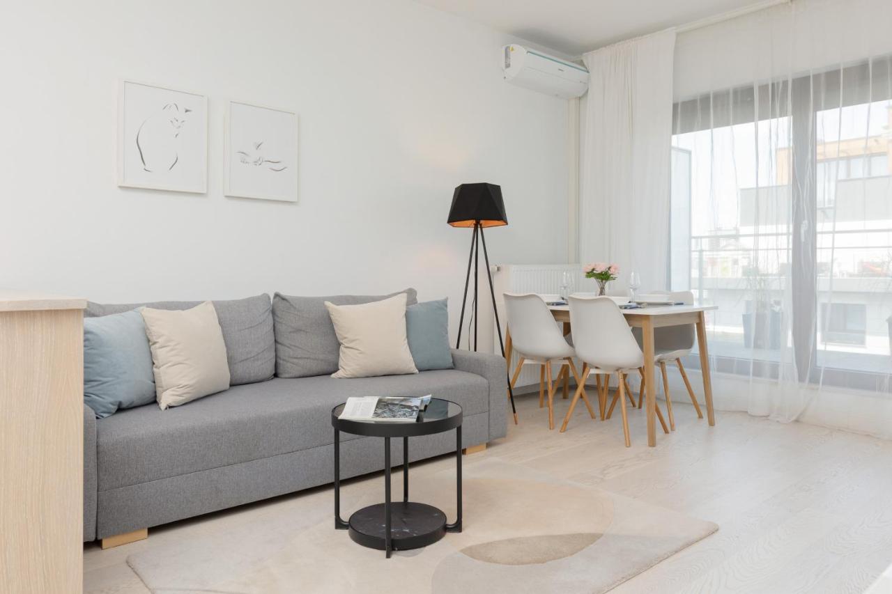 Sarmacka Apartment With Balcony Warsaw Wilanow By Noclegi Renters エクステリア 写真