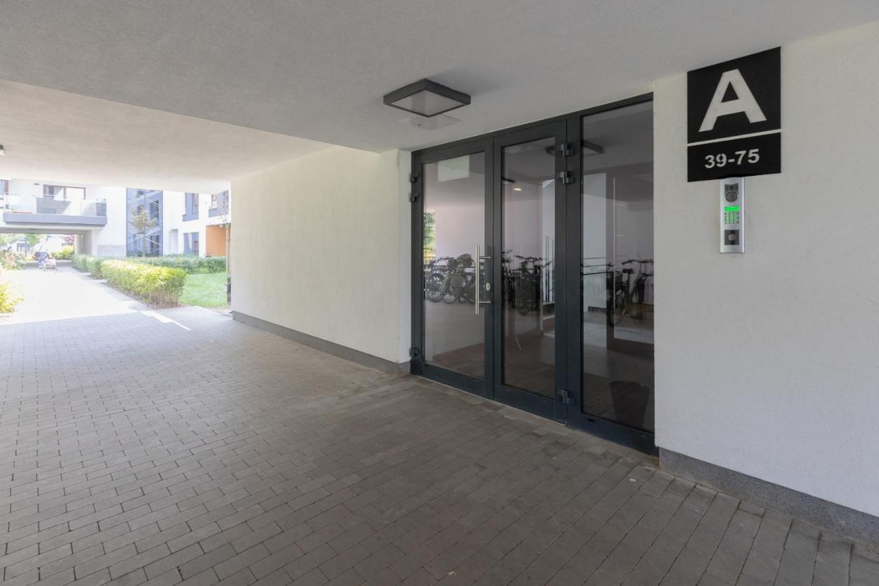 Sarmacka Apartment With Balcony Warsaw Wilanow By Noclegi Renters エクステリア 写真