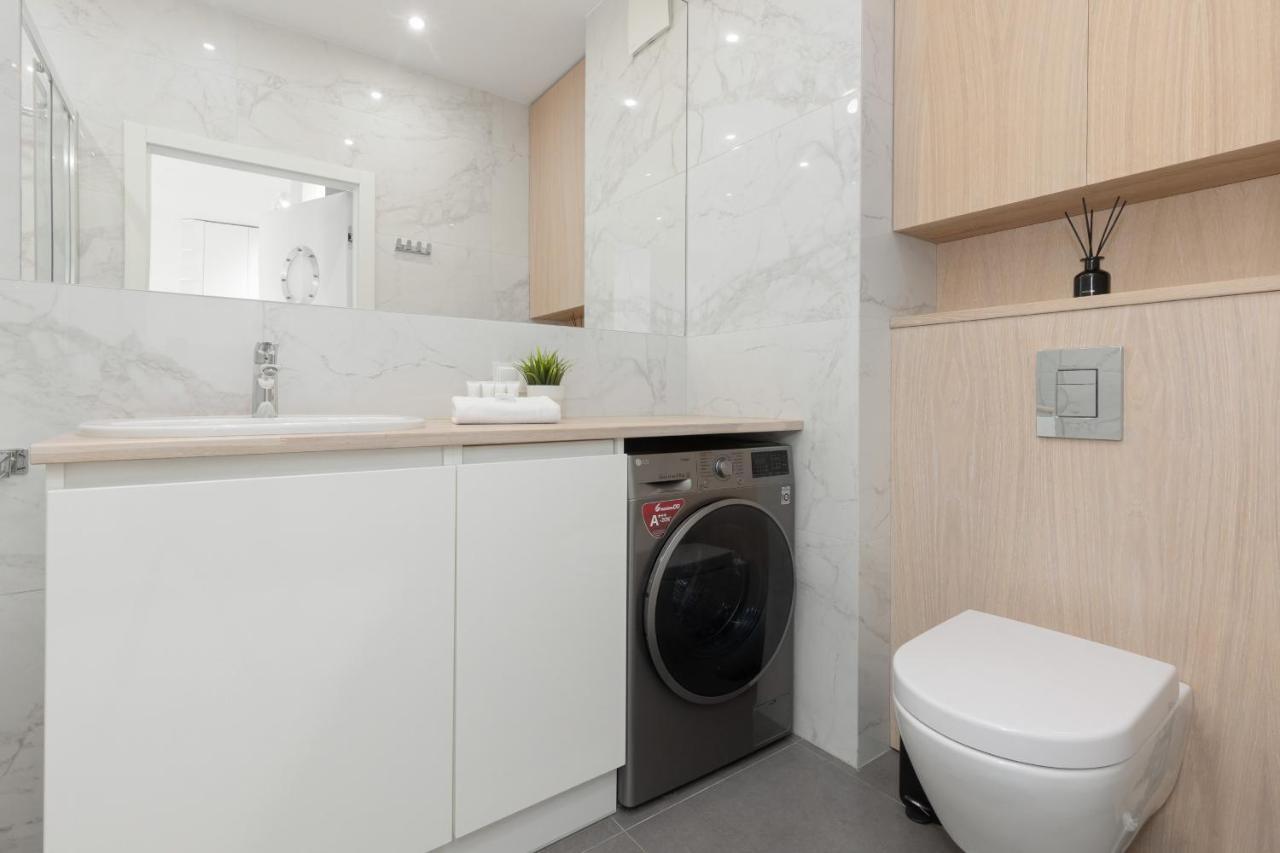Sarmacka Apartment With Balcony Warsaw Wilanow By Noclegi Renters エクステリア 写真